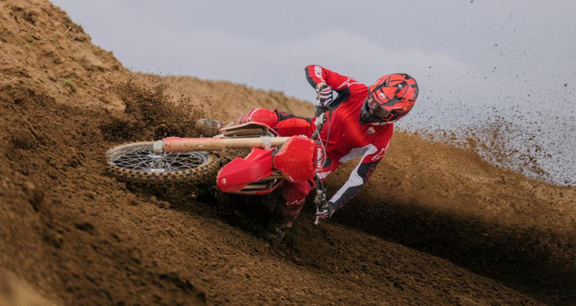 Ducati 450 motocross έναρξη παραγωγής 2025