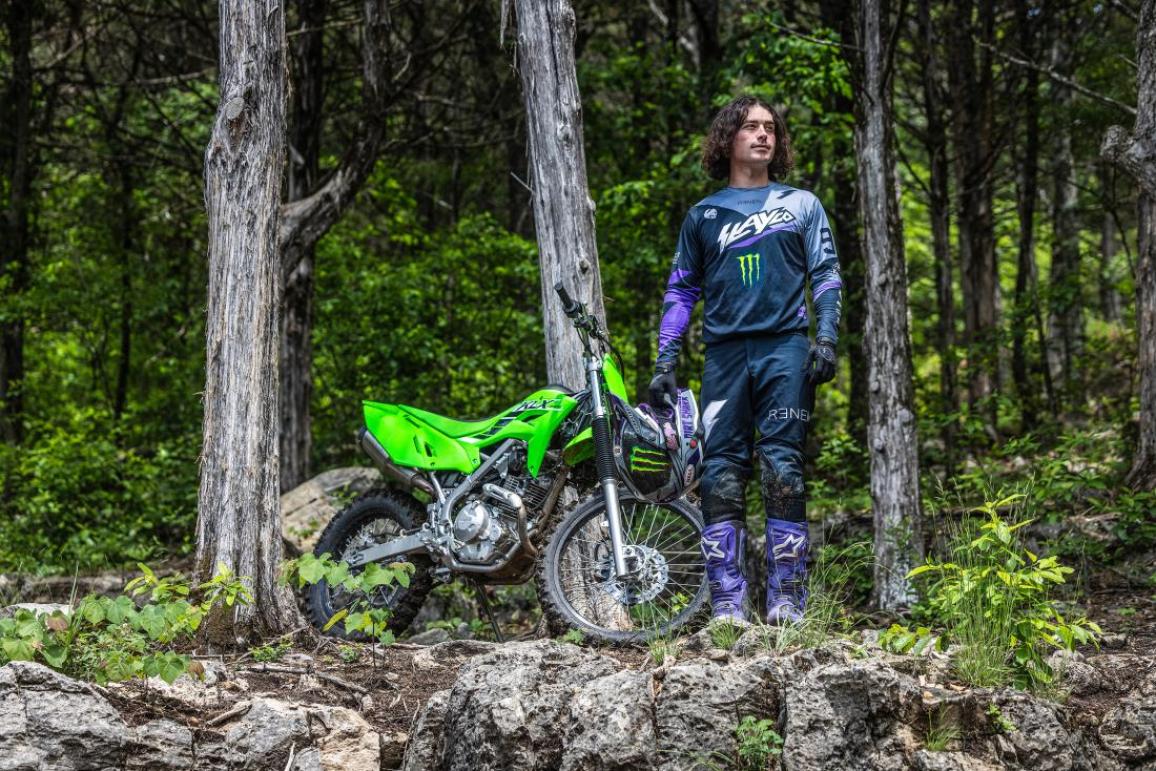 Kawasaki KLX230R S 2025 – Εκ βάθρων ανανέωση