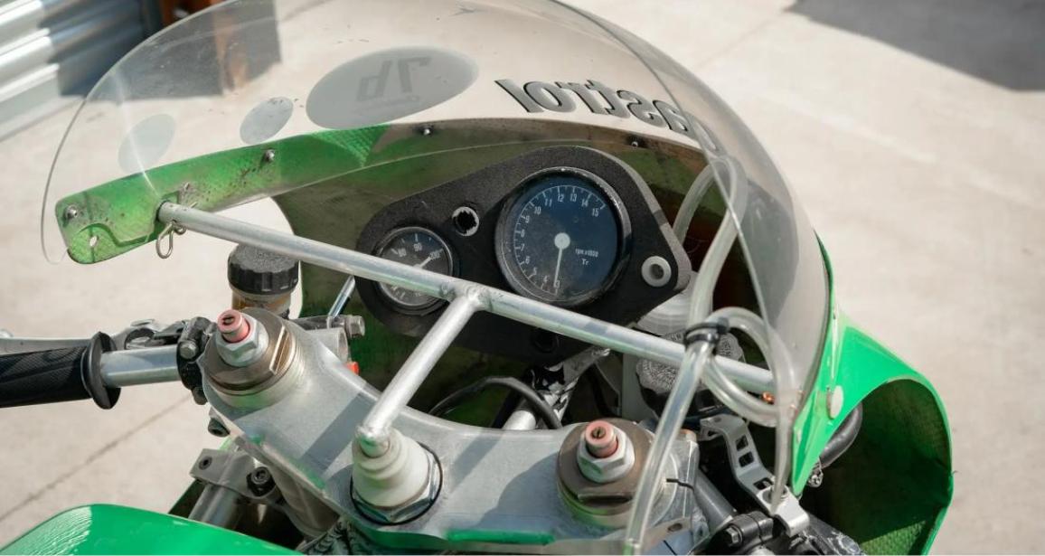 Honda RC30
