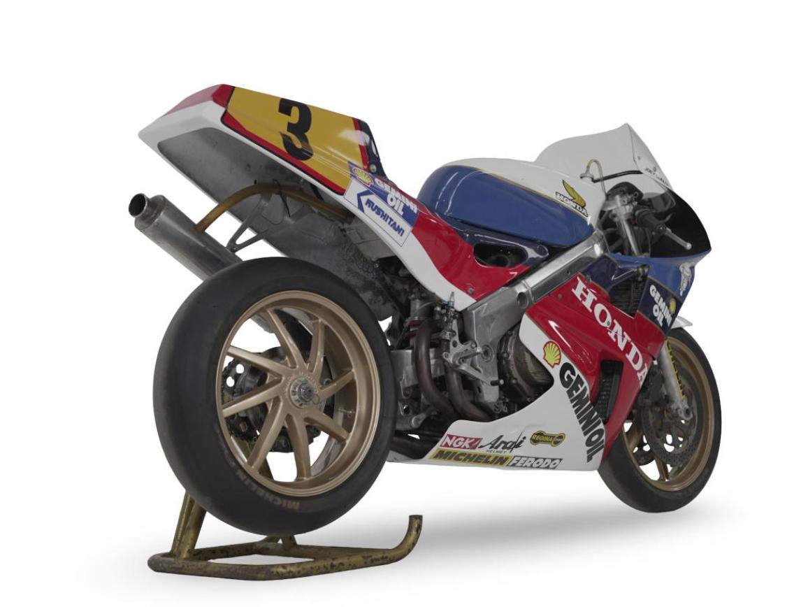 Auction Joey Dynlop RC30 and RC45