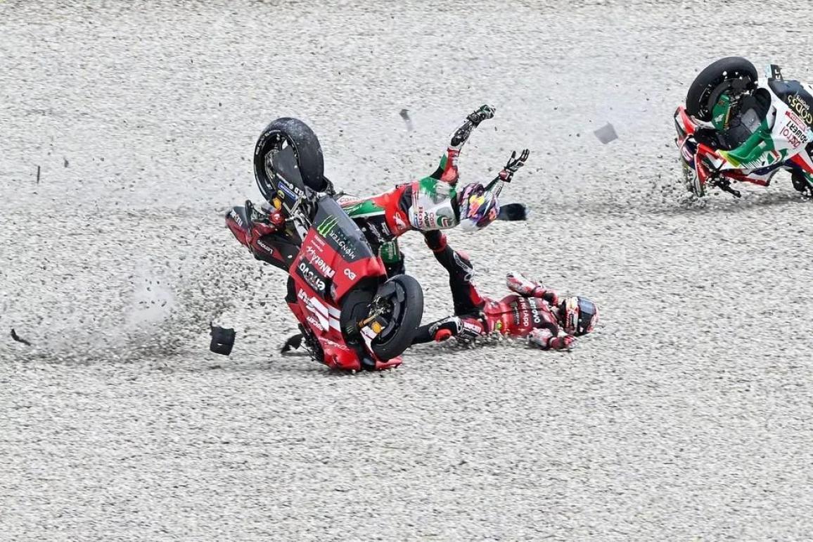 MotoGP Βαρκελώνη: Ενημερώνουν Alex Marquez και Zarco για τα δύο ξεχωριστά σφοδρά ατυχήματα