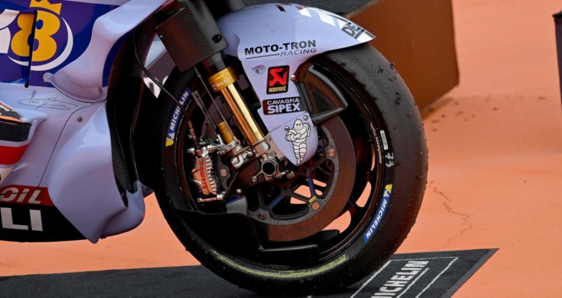 Ελαστικά MotoGP απώλεια βάρους σε αγώνα