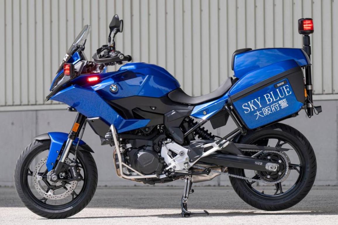 Osaka Police BMW F 900 XR