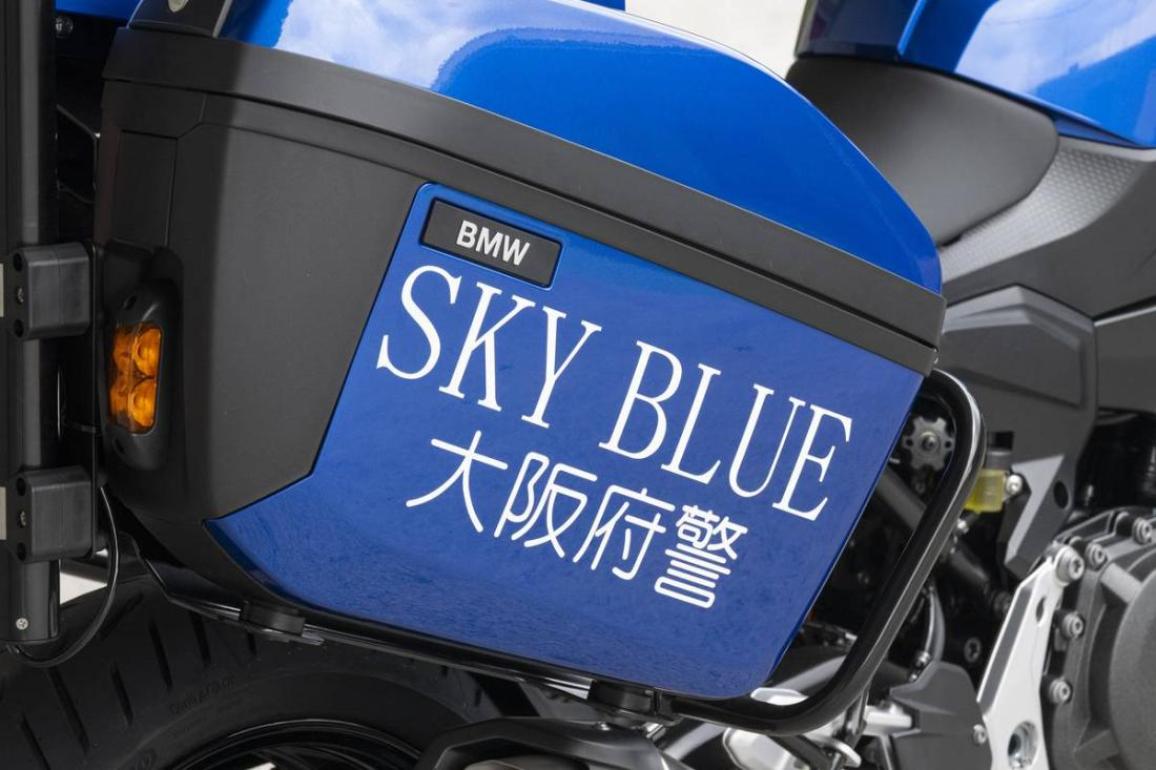 Osaka Police BMW F 900 XR