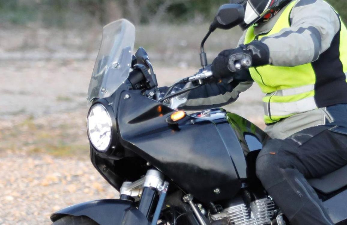 Royal Enfield himalayan 650 2025