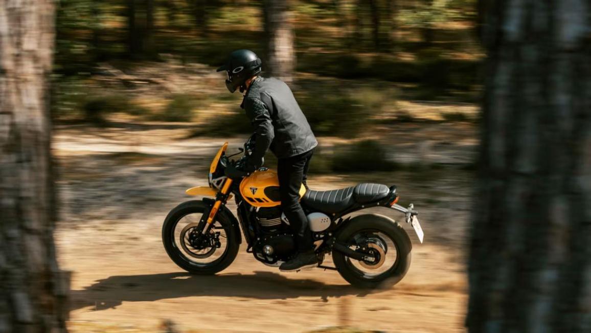 Triumph Scrambler 400 XC 2026 