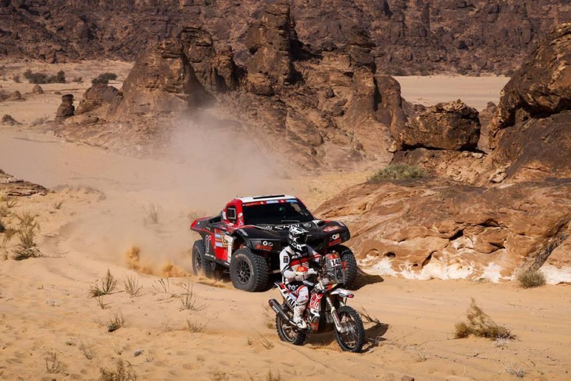 Dakar 2025 5ο σκέλος: Νίκη Benavides! Κρατά την γενική ο Sanders, πριν την δεκάδα της MOTUL ο Βασίλης Μπούδρος!
