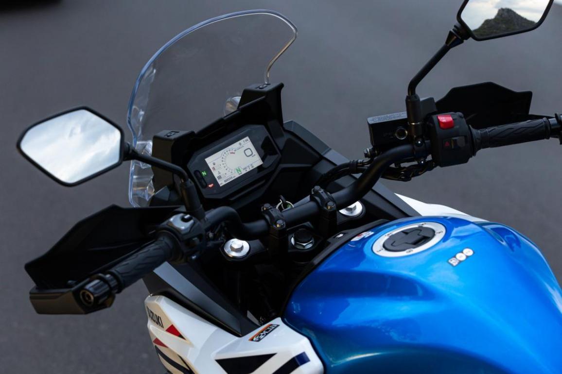 suzuki-sv-7gx-loutraki-2026
