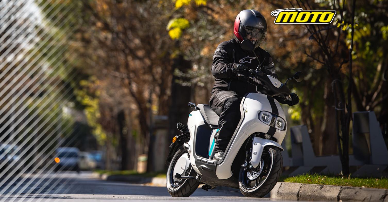 motomag Πρώτη επαφή με το ηλεκτρικό Yamaha NEO’s Dual Battery