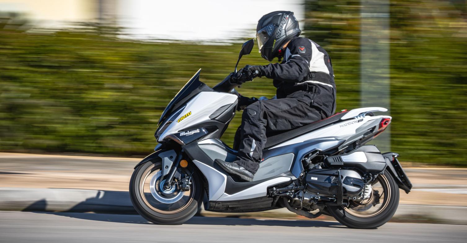 motomag Δοκιμή Malaguti Madison 125 – Ιταλική φινέτσα με πινελιές πρακτικότητας