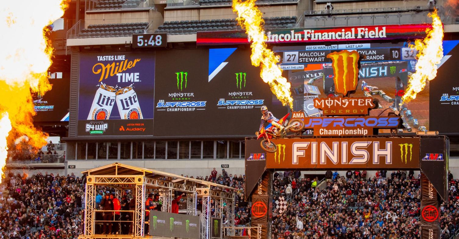 motomag Supercross 2024, Philadelphia – Ο Jett Lawrence κερδίζει στα 450SX παρά την πτώση του [VIDEO]