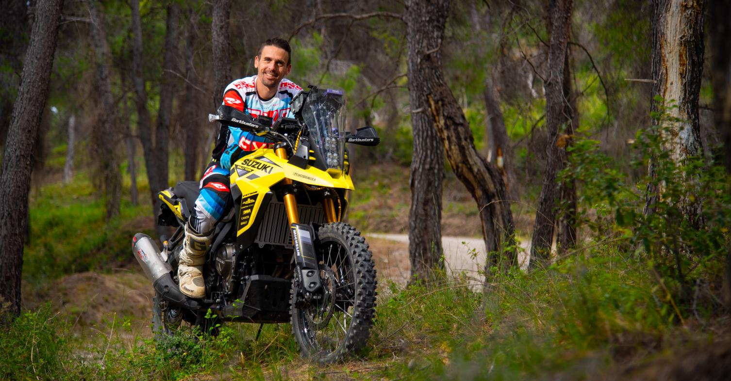 motomag H Suzuki Moto Greece στο Hellas Rally με τον Παναγιώτη Κακολύρη και το V-STROM 800 DE
