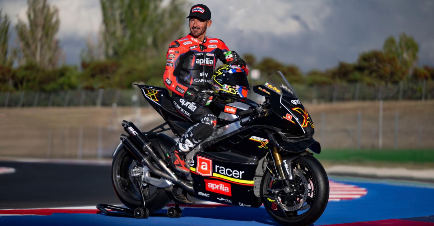 Aprilia RSV4 X ex3ma και Max Biaggi