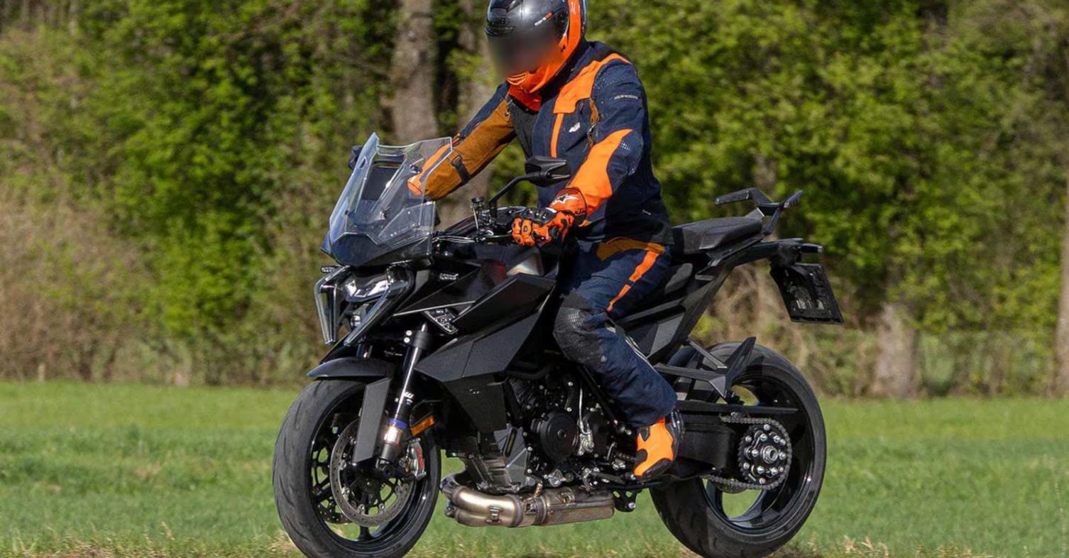 KTM 1390 Super Duke GT 2025 τεχνικά χαρακτηριστικά