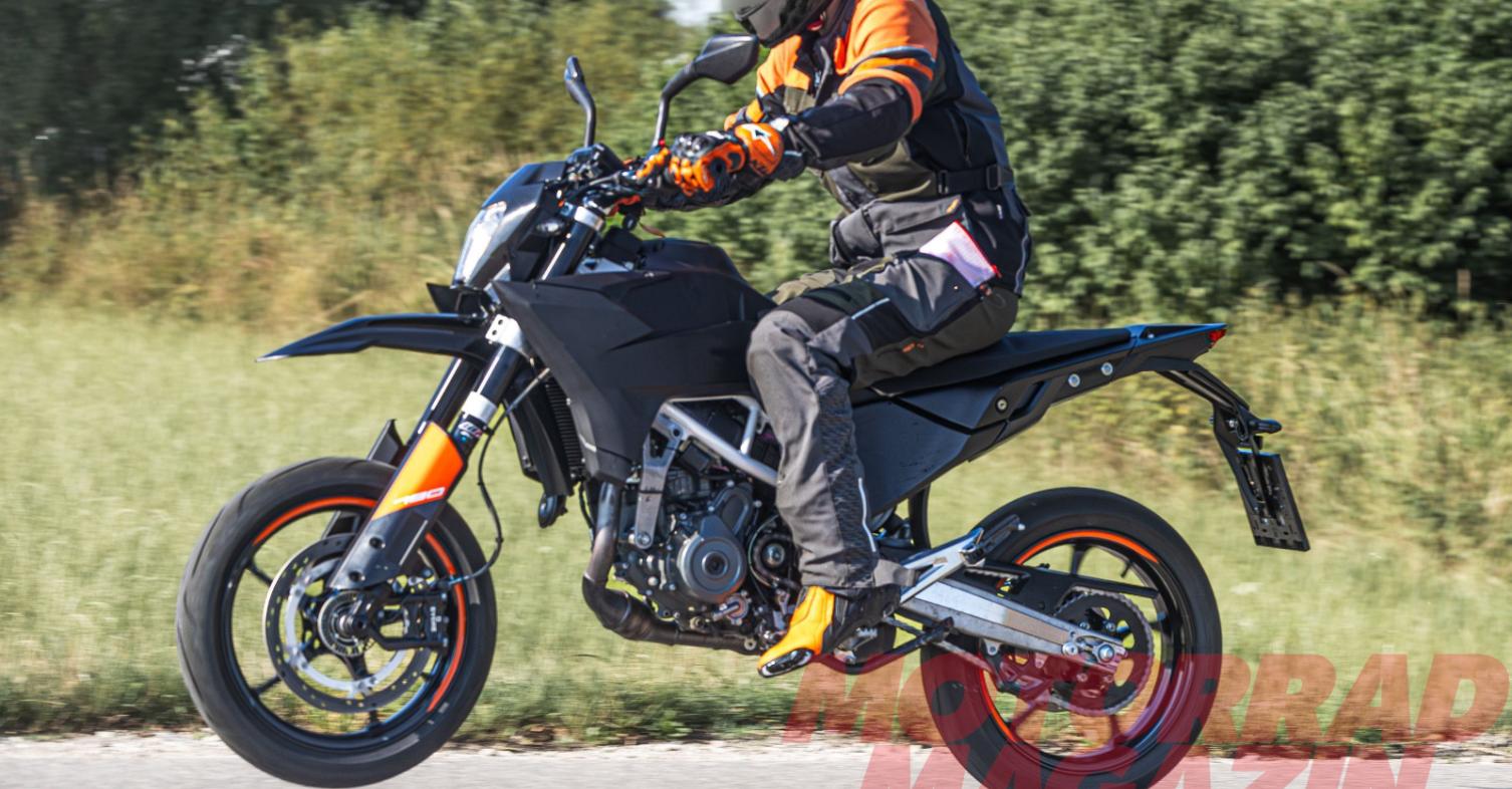 KTM 390 SMC R 2025