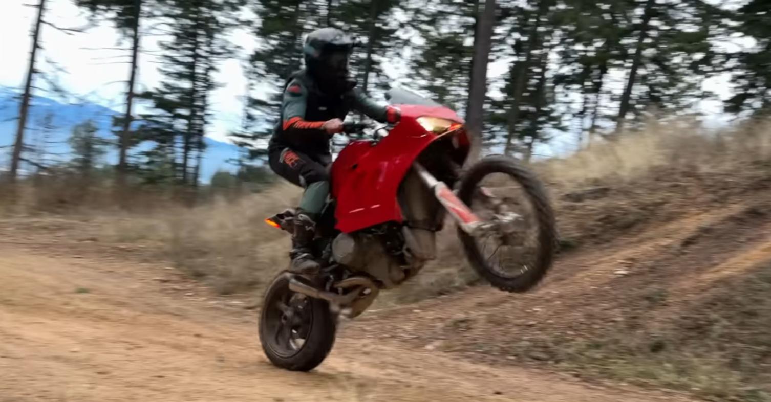 Κατεστραμμένο Ducati Panigale επανέρχεται στη ζωή ως adventure 2024