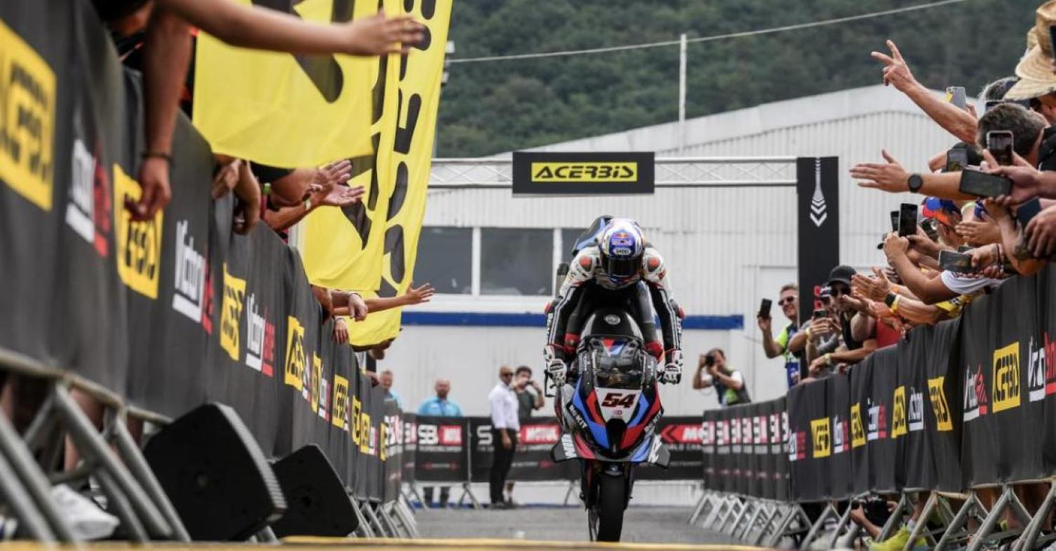 WorldSBK: Η BMW προσφέρει στον Toprak Razgatlioglu ένα τεράστιο συμβόλαιο για το 2026