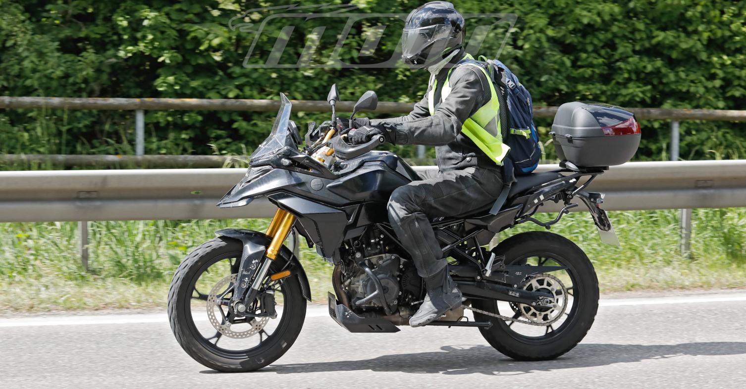 BMW F450GS: Το MOTO εξασφάλισε τις πρώτες φωτογραφίες σε δημόσιο δρόμο