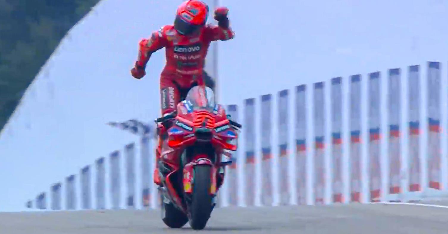 MotoGP Γερμανίας: Σαρωτική νίκη Marc Marquez – Χάος πτώσεων μισή πίστα πίσω του