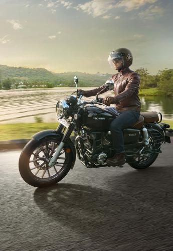 motomag Honda CB 350 DLX – Με ρετρό σχεδιασμό και πρώτο σταθμό την Ινδία