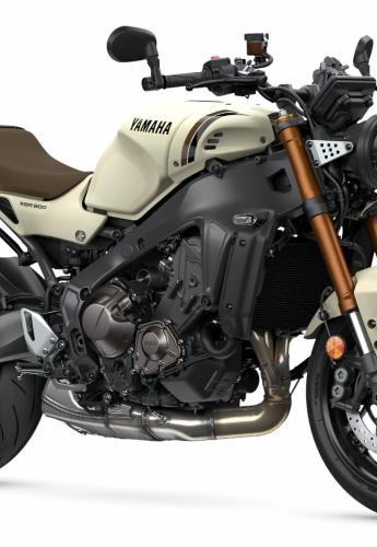 Yamaha XSR900 Ceramic Ivory