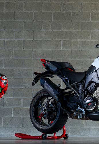 Νέο Ducati Multistrada V4 RS: Αντίπαλος του M1000XR της BMW με 180 άλογα και 17άριδες!