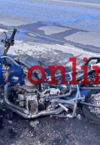 Νεκρός αναβάτης στην Εύβοια από αναστροφή φορτηγού – Ξέσπασε πυρκαγιά [VIDEO]