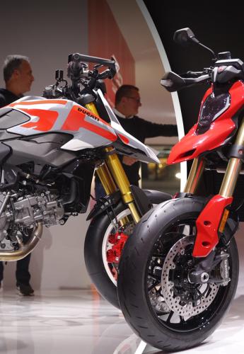 Ducati Hypermotard V2