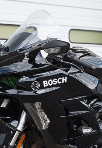Η BOSCH οραματίζεται επικοινωνία μοτοσυκλετών για μείωση τροχαίων