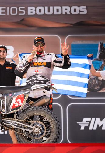 Βασίλης Μπούδρος: 4 στα 4 για τον Mr.Dakar! 3 συνεχόμενες χρονιές στην σκληρότερη κατηγορία!