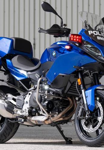 Osaka Police BMW F 900 XR