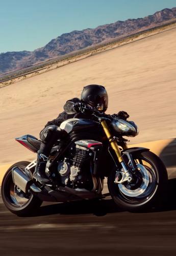 triumph speed triple 1200 rs