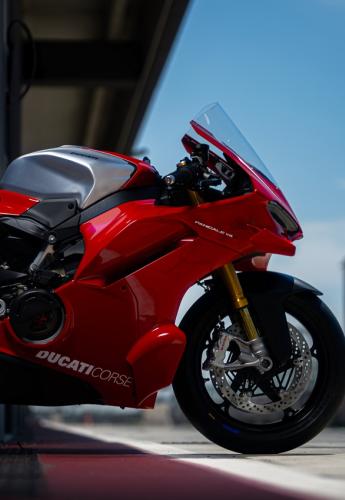 ducati panigale v4 r