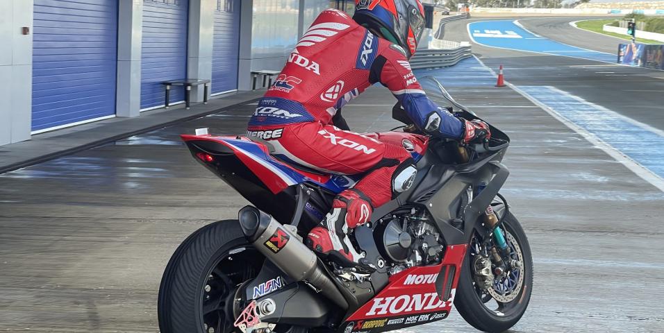 Honda CBR1000RRR 23