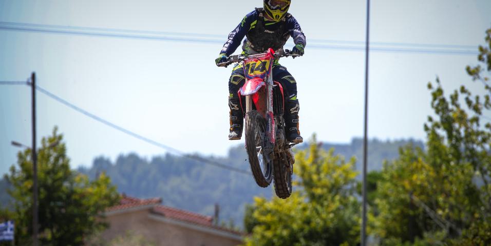ατυχημα motocross κύπελλο