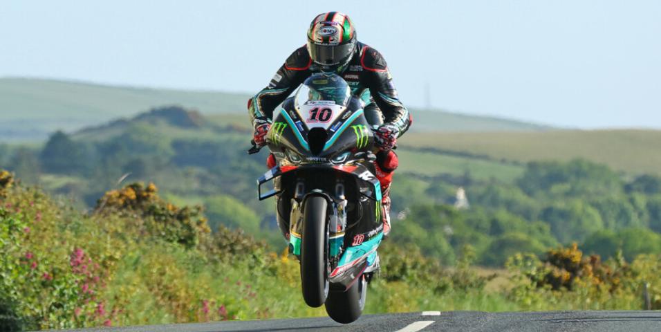 Isle of Man TT 2023: Ο ρυθμός ανέβηκε την τρίτη ημέρα των δοκιμαστικών [VIDEO]