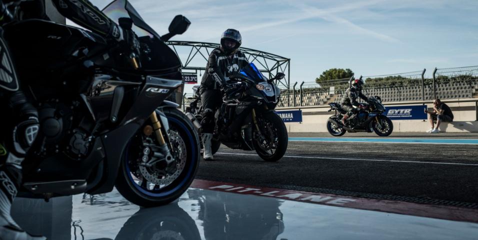 Yamaha R1