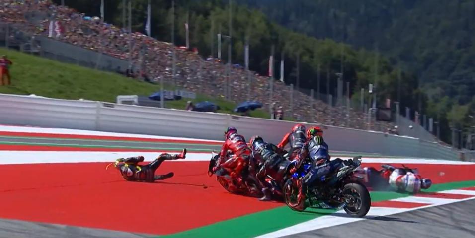 MotoGP Austria Sprint: Νίκη Bagnaia σε δραματική εκκίνηση με πτώσεις