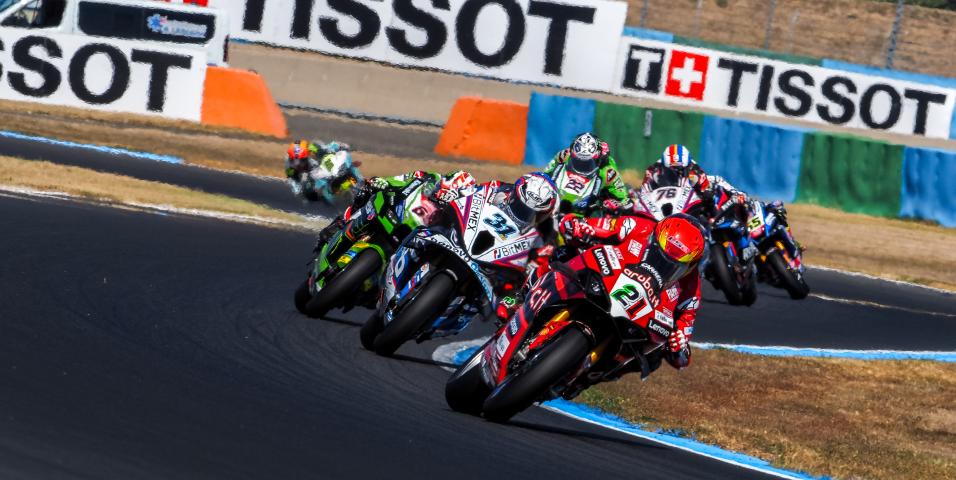 WSBK Magny Cours: Δύο νίκες ο Razgatlioglu, μία ο Bautista και το πρωτάθλημα παίρνει ξανά φωτιά