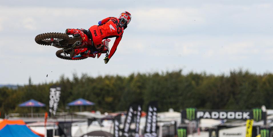 MXGP 2023, 19ος γύρος, Μεγάλη Βρετανία: Gasjer και Geerts κυριάρχησαν σε MXGP και MX2