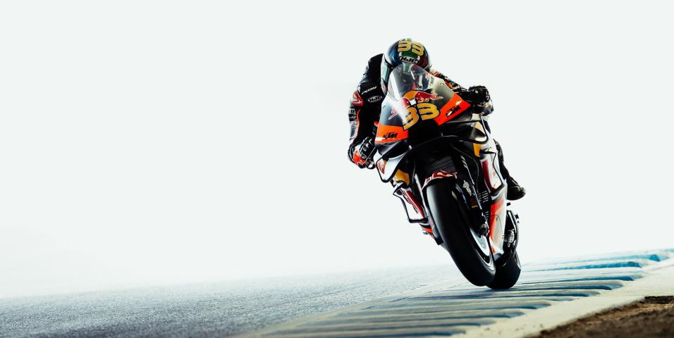 Ο Brad Binder σημειώνει νέο ρεκόρ πίστας στο Motegi