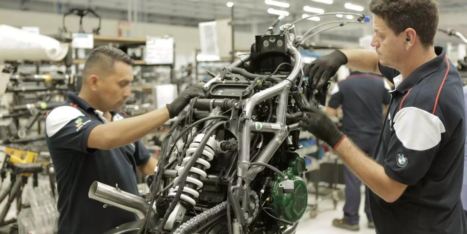 motomag BMW: Ξεκίνησαν εκ νέου οι πωλήσεις μοτοσυκλετών με θερμικό κινητήρα στη Βόρεια Αμερική