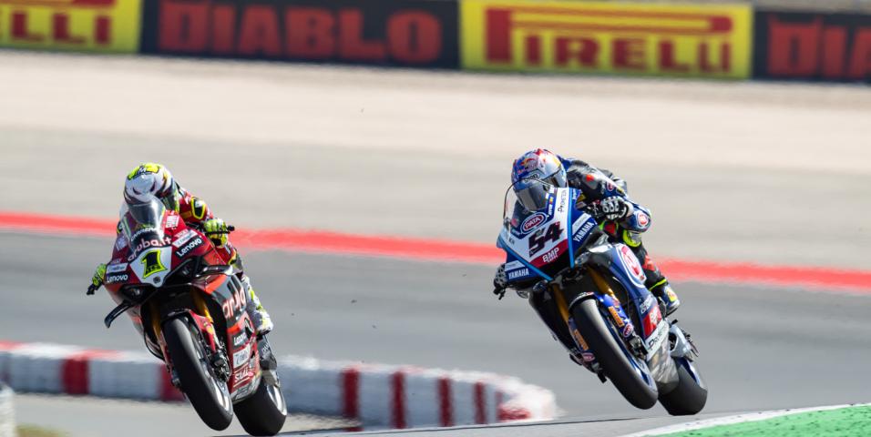 motomag MOTUL WSBK: Ο Razgatioglu δεν μπορεί να ανταγωνιστεί το Ducati Panigale V4 R οδηγώντας ένα Yamaha R6