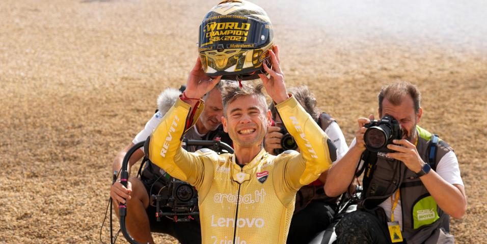 motomag Motul WSBK 2023, Jerez, Race 1: Back-to-back Πρωταθλητής ο Bautista!