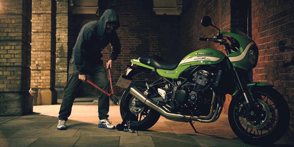 Κλέφτες μοτοσυκλετών, Νέα Σμύρνη