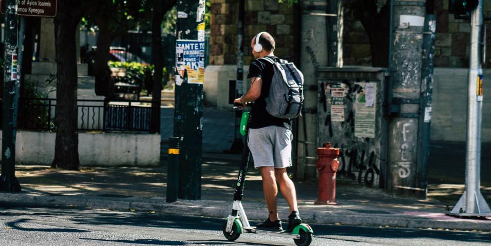 motomag Ελαφρά Προσωπικά Ηλεκτρικά Οχήματα – Ηλεκτρικά πατίνια, rollers, skateboards, hoverboards οι νέοι αυστηροί κανόνες και τα πρόστιμα που έρχονται