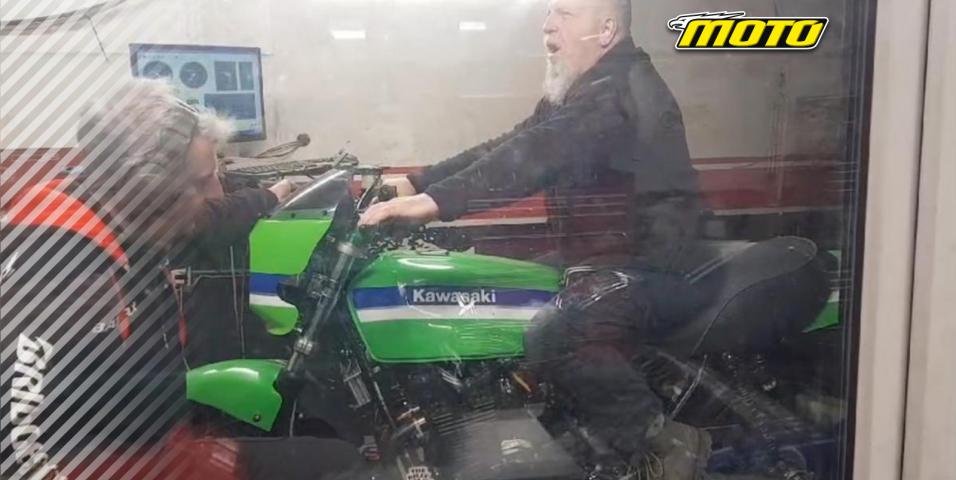 motomag Τυφλός αναβάτης στη Νότια Ουαλία δοκιμάζει την χαμένη του μοτοσυκλέτα στο δυναμόμετρο [VIDEO]