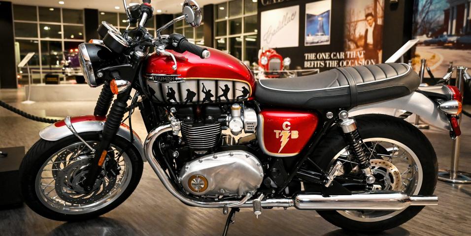 Triumph δημοπρασία