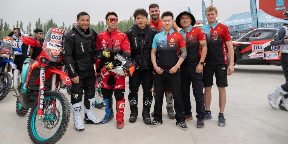 motomagKove Factory Rally Team – Στις δύο θέσεις του βάθρου στον Πρόλογο του Taklimakan Rally 2024