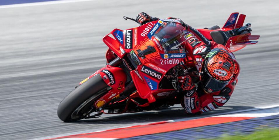 MotoGP Austria: Ξεκάθαρη νίκη Bagnaia με αρχική μάχη Martin